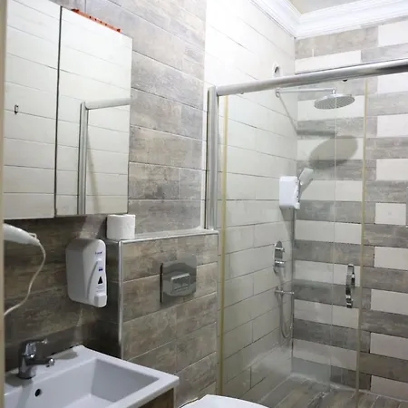 Hotel Marmara *